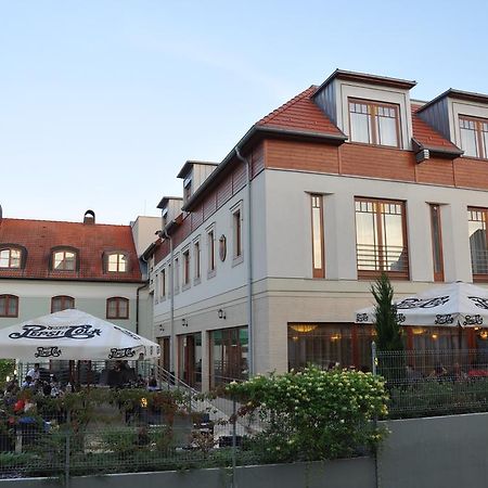 Hotel Harom Gunar Kecskemét Extérieur photo
