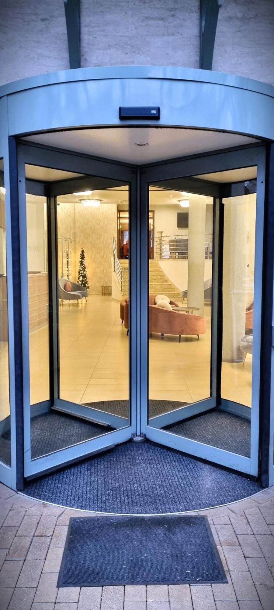 Hotel Harom Gunar Kecskemét Extérieur photo